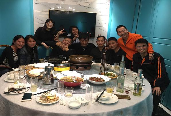 2018年择优硅胶业务部聚餐