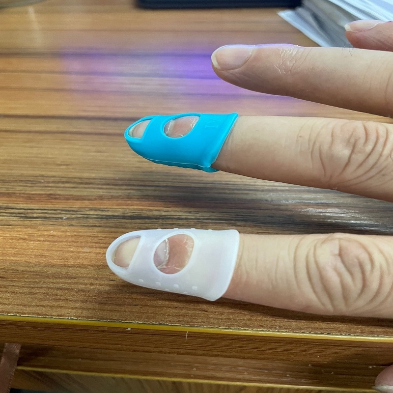 专业制作弹吉他硅胶手指护套 硅胶吉他手指套