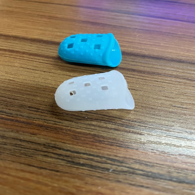 专业制作弹吉他硅胶手指护套 硅胶吉他手指套