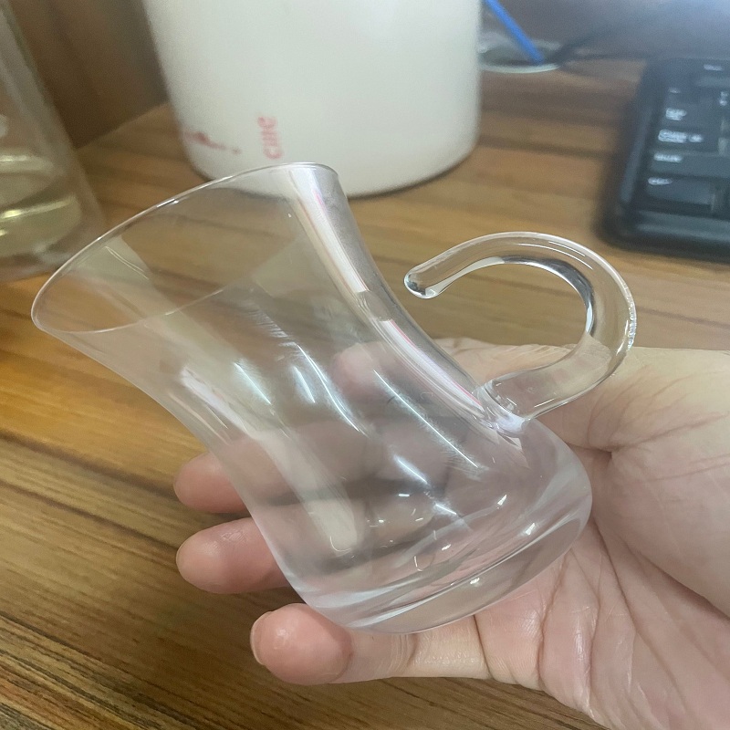白酒玻璃杯手柄遮喷油硅胶套的要求