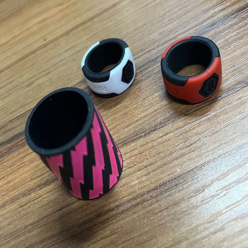 双色硅胶戒指的做法
