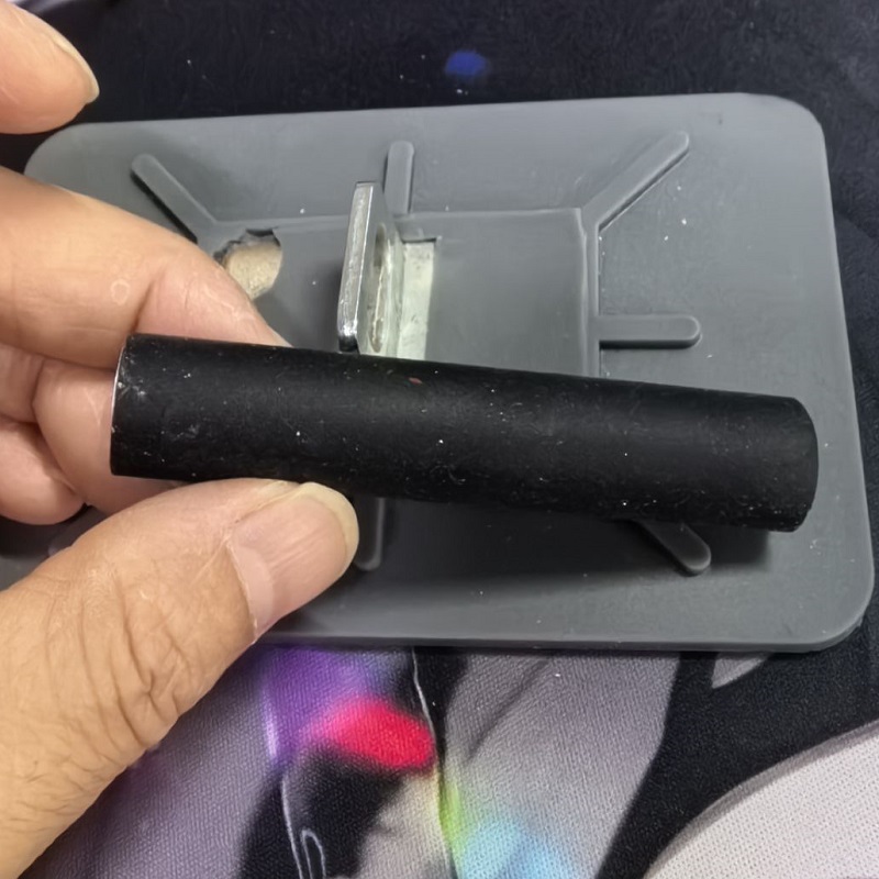 硅胶管套五金管组装难题